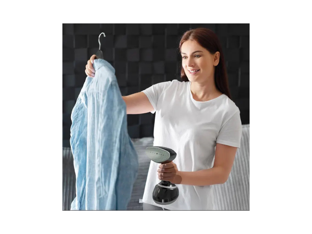 Porodo Lifestyle Handheld Garment Steamer - Black | Qatar Porodo Lifestyle Handheld Garment Steamer - Black | Qatar